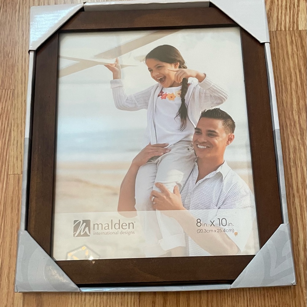 Malden 8" X 10" Wood Frame New